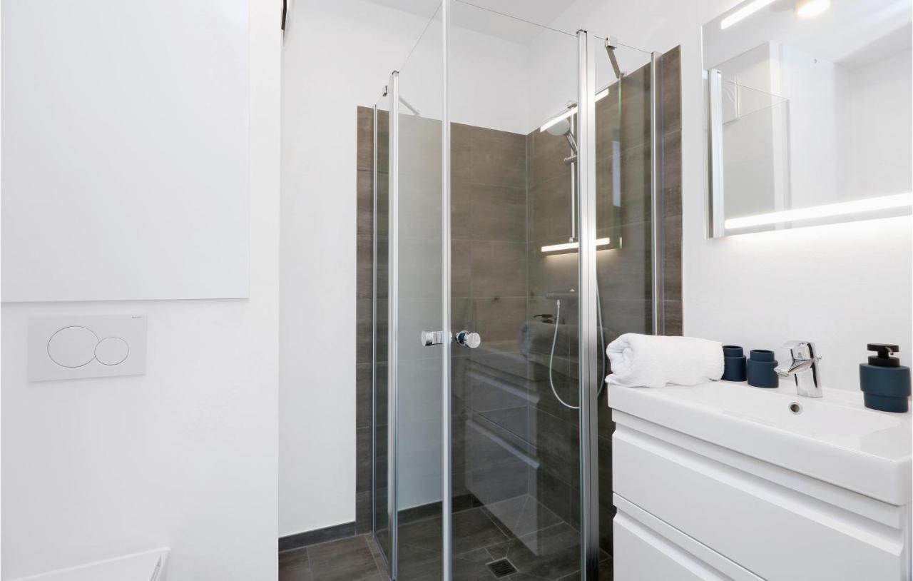 Amazing Apartment In Lembruch-Duemmer See Bagian luar foto