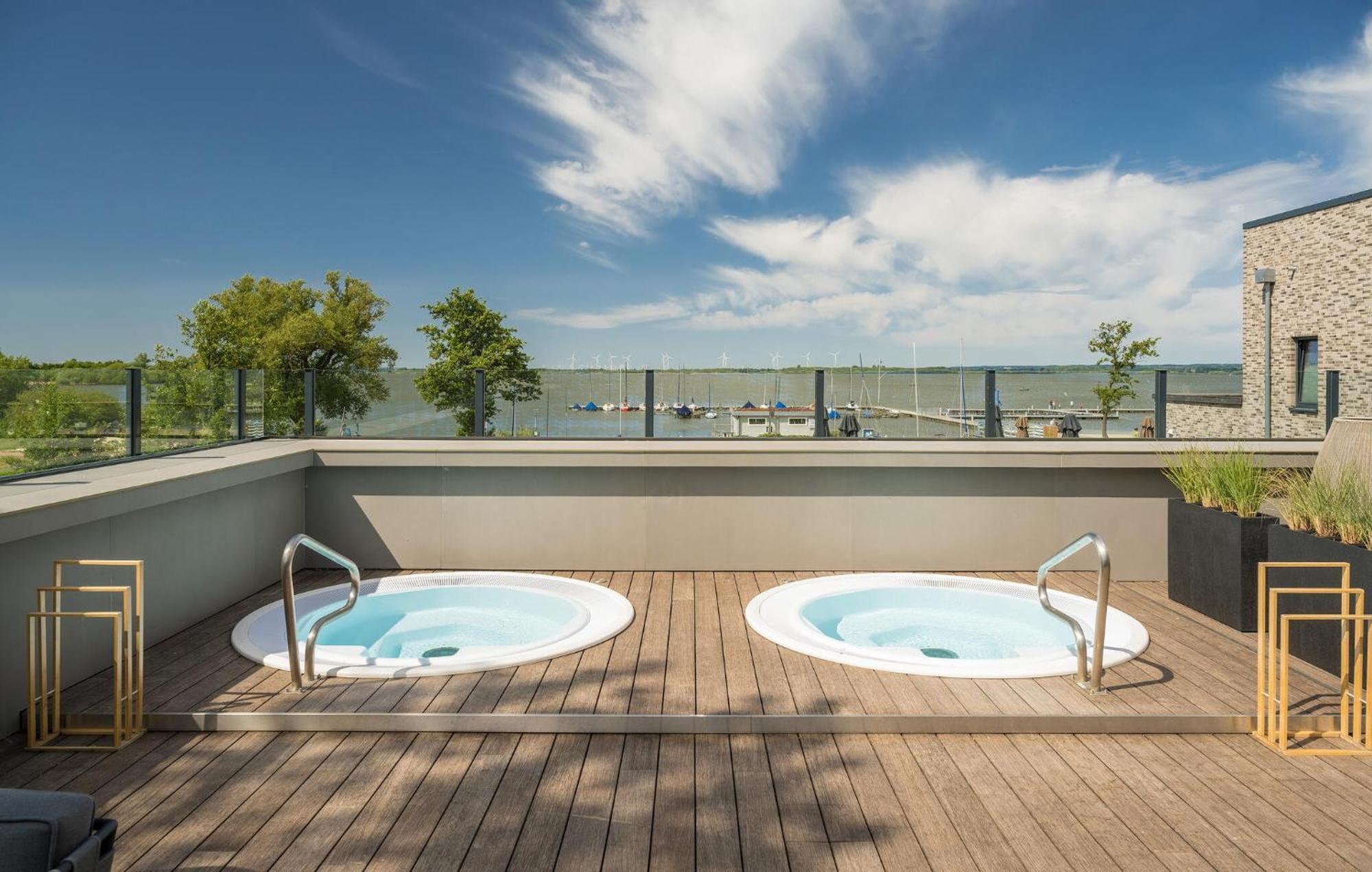 Amazing Apartment In Lembruch-Duemmer See Bagian luar foto